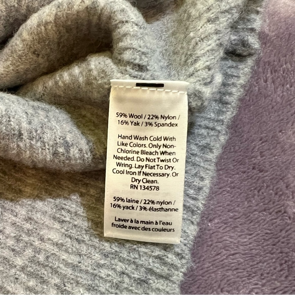 Vineyard Vines Wool Crop Sweater - Picture 4 of 4